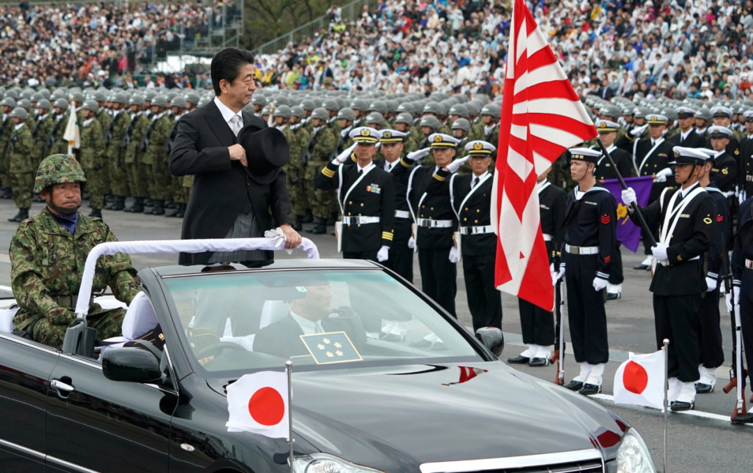 作为日本最长的首相 安倍为日本留下了什么2.jpg