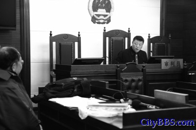 上海市政府一年当200多回被告 败诉率为零