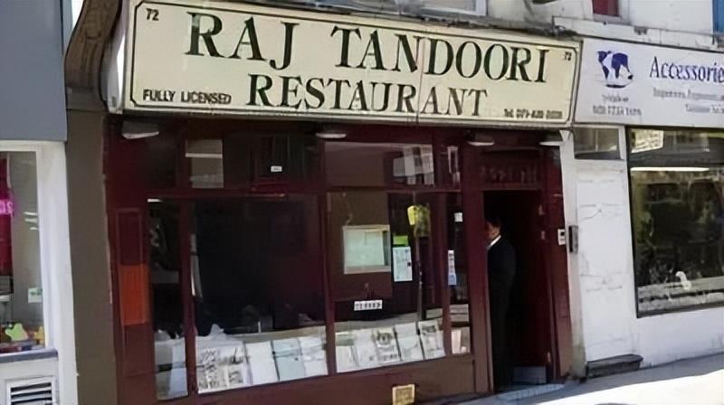 英国街头的印度餐厅